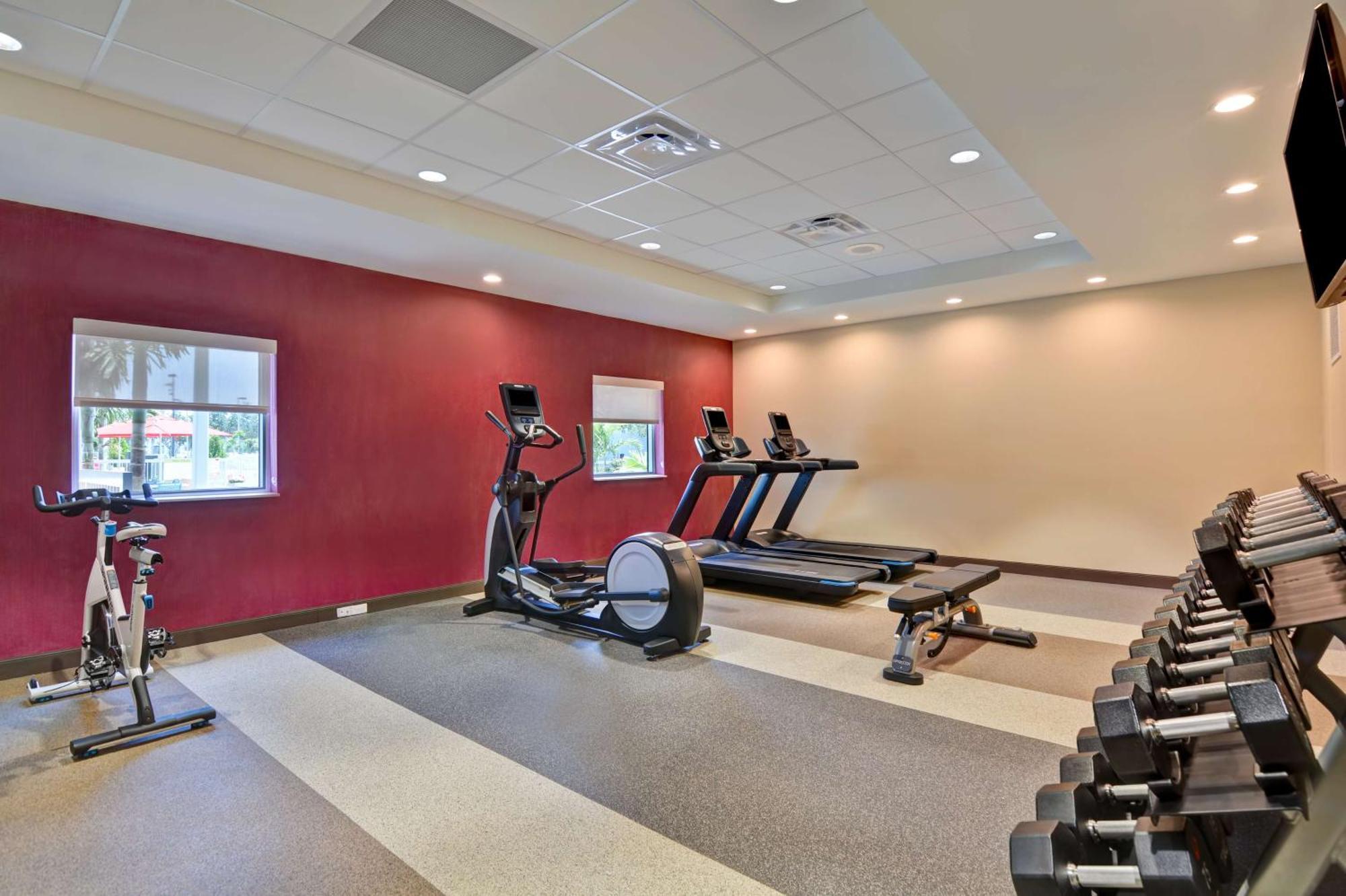 Home2 Suites By Hilton Naples I-75 Pine Ridge Road Dış mekan fotoğraf